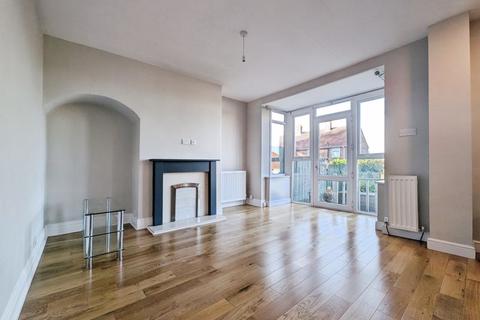 4 bedroom semi-detached house for sale, Warenford Place, Newcastle Upon Tyne NE5