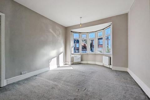 4 bedroom semi-detached house for sale, Warenford Place, Newcastle Upon Tyne NE5