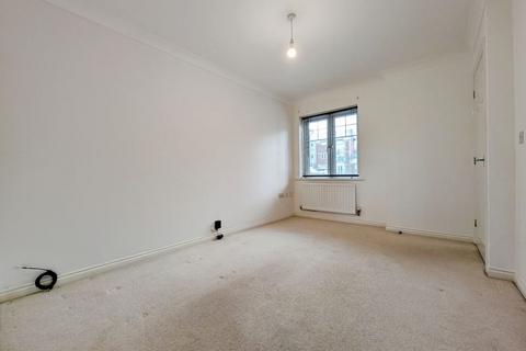 2 bedroom semi-detached house for sale, Alnmouth Court, Newcastle Upon Tyne NE5