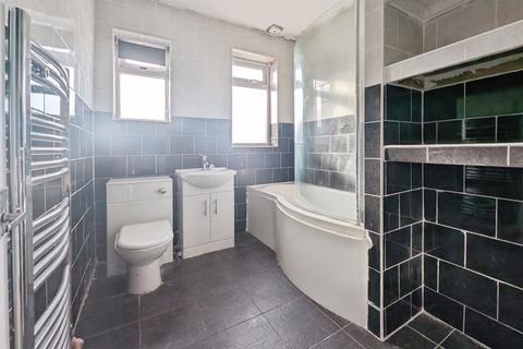 2 bedroom semi-detached house for sale, Whickham View, Newcastle Upon Tyne NE15