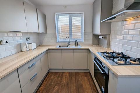 4 bedroom semi-detached house for sale, Fenham Hall Drive, Newcastle Upon Tyne NE4