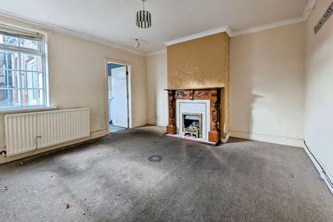 2 bedroom ground floor flat for sale, Castleside Road, Newcastle Upon Tyne NE15