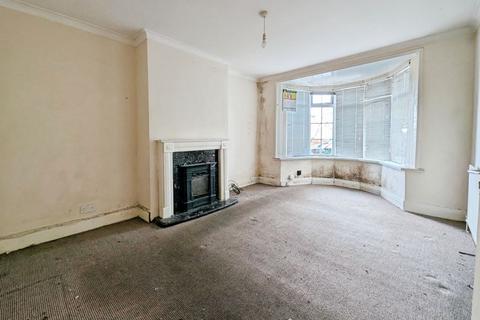 2 bedroom ground floor flat for sale, Castleside Road, Newcastle Upon Tyne NE15