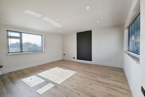 3 bedroom bungalow for sale, Hilton Avenue, Newcastle Upon Tyne NE5
