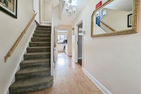 4 bedroom semi-detached house for sale, Ridgeway, Newcastle Upon Tyne NE4