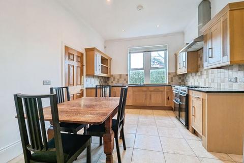 4 bedroom end of terrace house for sale, Wingrove Road, Newcastle Upon Tyne NE4