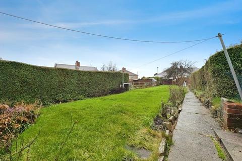 3 bedroom semi-detached house for sale, Gibside Gardens, Newcastle Upon Tyne NE15