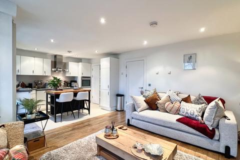 undefined, 2c Woodridge Bridgend CF31 4PE