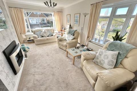 2 bedroom detached house for sale, Bryn Castell, Conwy