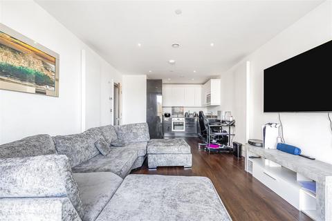 2 bedroom flat to rent, Merrick Road, Southall UB2