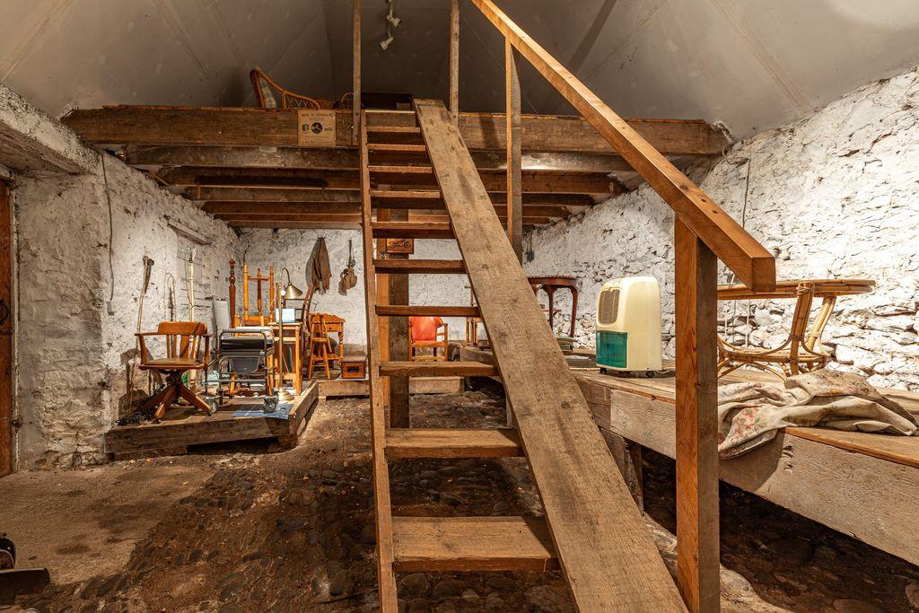 Outbuilding