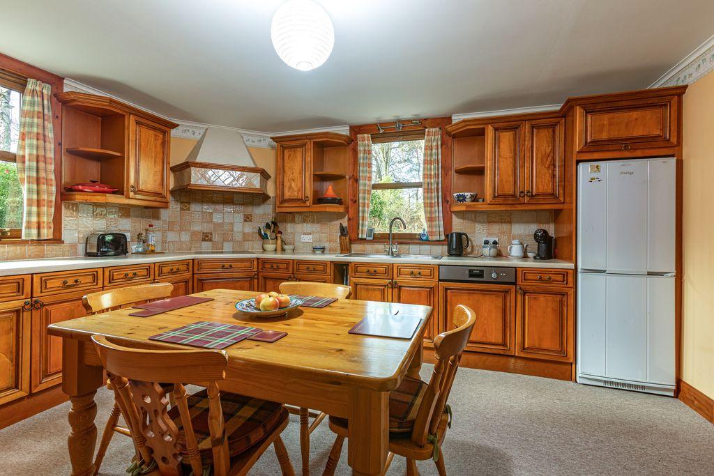 Breakfasting Kitchen