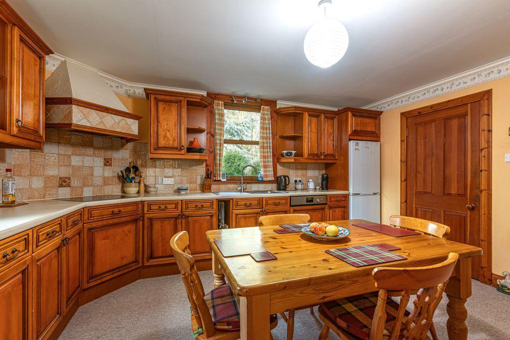 Breakfasting Kitchen
