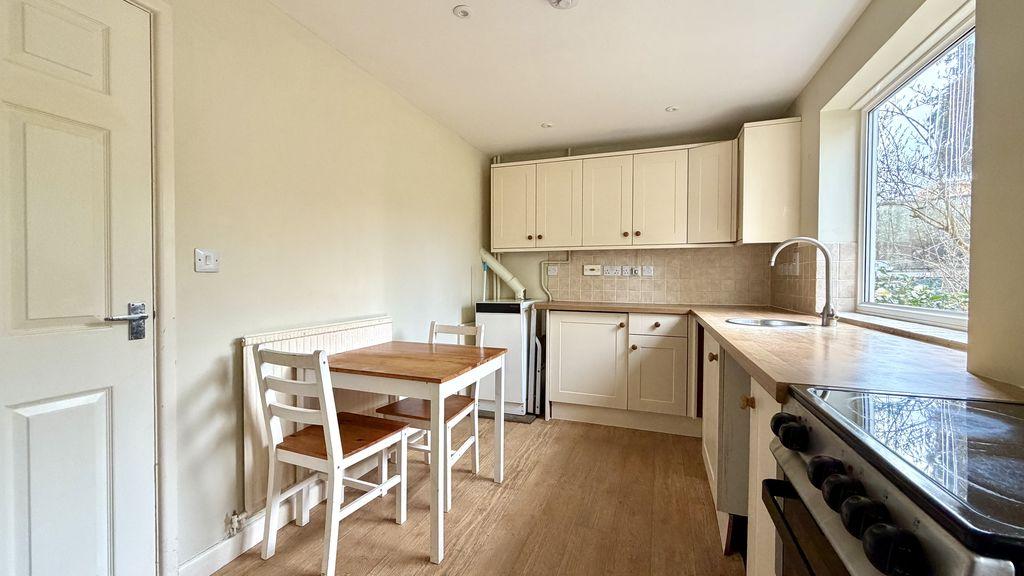 Kitchen/Dining Area