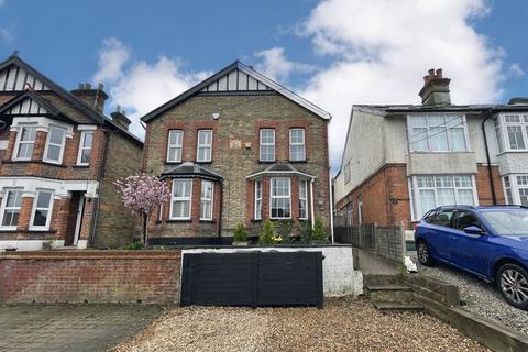 undefined, Boundary Road, Wooburn Green HP10