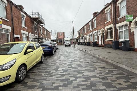 3 bedroom terraced house for sale, Thornton Road, Stoke-On-Trent