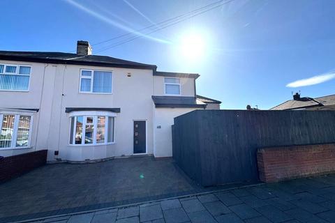 3 bedroom semi-detached house for sale, Ennerdale Road, Walkergate