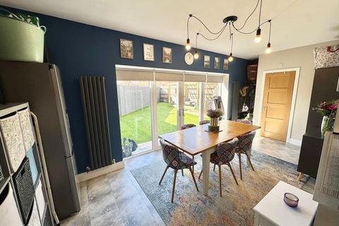 3 bedroom semi-detached house for sale, Ennerdale Road, Walkergate