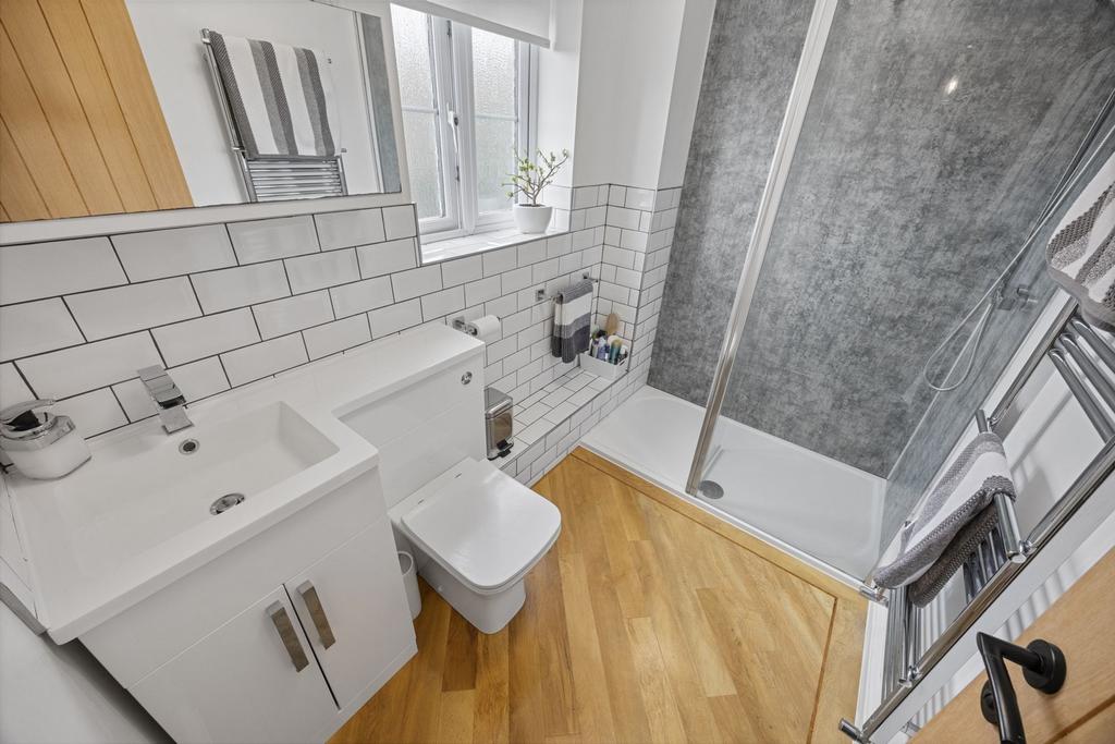 Ensuite to Master