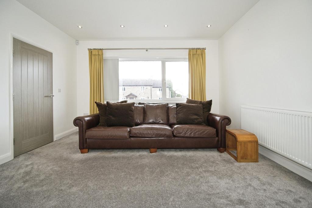 Reception/Bedroom