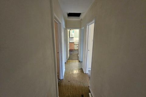 2 bedroom maisonette for sale, 186A Stephenson Avenue, Walsall, West Midlands, WS2 7DU