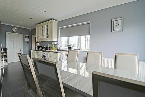 3 bedroom detached house for sale, St Marys Road, South Benfleet