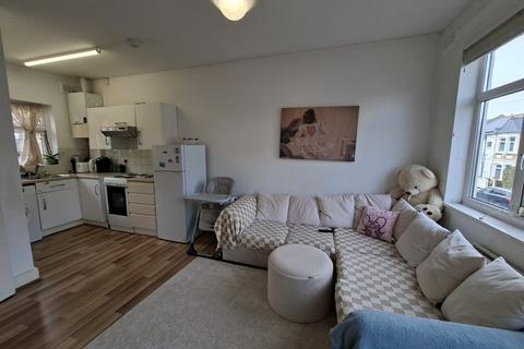 undefined, Dowsett Road, London, N17