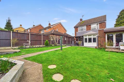 undefined, Cadnam Close, Rochester