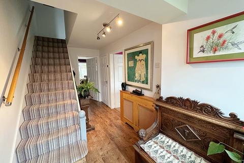 undefined, Paddock Close, Pershore
