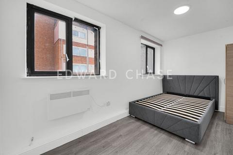 House of multiple occupation to rent, *En-Suite Room, All Bills Included, High Road*
