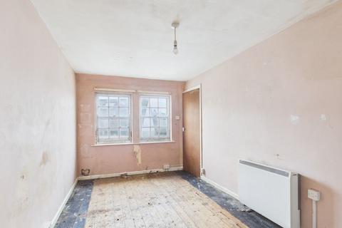undefined, Mousehole, Penzance - Maisonette requiring modernisation