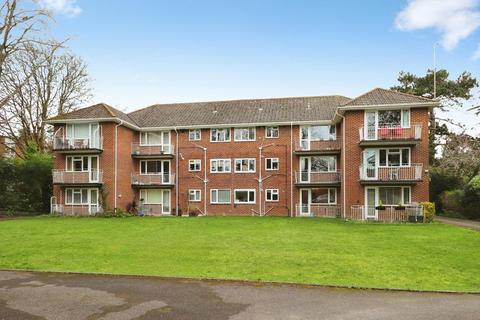 2 bedroom apartment to rent, 16 Marlborough Road, Bournemouth BH4