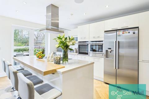 4 bedroom semi-detached house for sale, Larch Avenue, Manchester M27