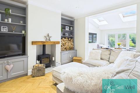 4 bedroom semi-detached house for sale, Larch Avenue, Manchester M27