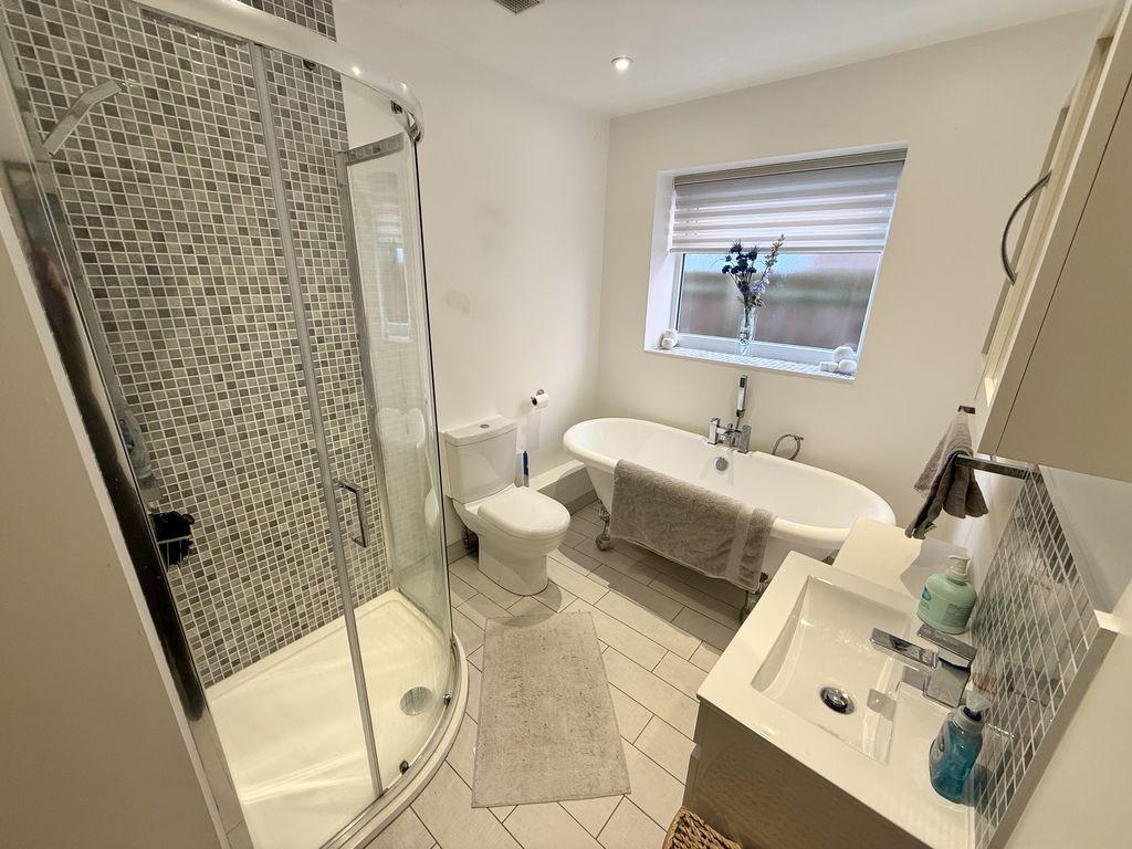 Shower And Bathroom