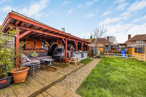 3 bedroom semi-detached house for sale, Clovelly Road, Southbourne