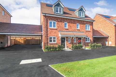 3 bedroom semi-detached house for sale, Meadow Road, Bedford MK45