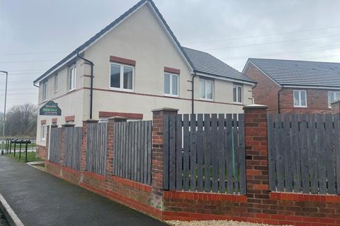 3 bedroom semi-detached house for sale, Staithes Drive, Wakefield