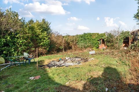 3 bedroom bungalow for sale, Wheatley Way, Gerrards Cross, SL9