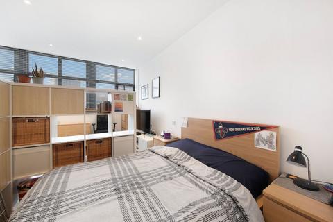 undefined, Imperial Drive, Harrow HA2