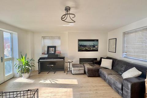 3 bedroom semi-detached house for sale, Alder Wynd, Silsoe, Bedfordshire, MK45 4GQ