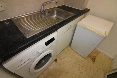 Studio for sale, Walnut Tree, Milton Keynes MK7