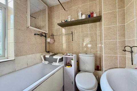 undefined, Flint Court, Farley Hill, Luton, Bedfordshire, LU1 5HH