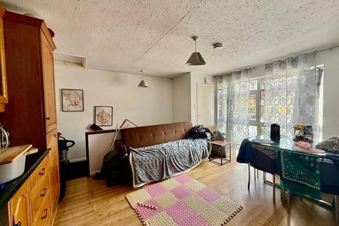 undefined, Flint Court, Farley Hill, Luton, Bedfordshire, LU1 5HH