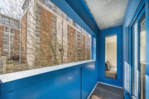 undefined, 20 Westgate Apartment, 18 Western Gateway, Royal Victoria Docks, Excel, London, E16 1BN