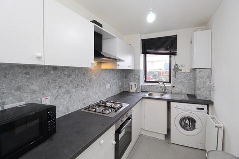 3 bedroom flat to rent, Rutland Court, Glasgow, G51