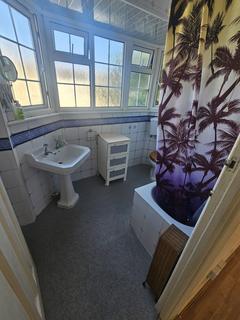 undefined, Argyle Avenue, HOUNSLOW, Middlesex, TW3