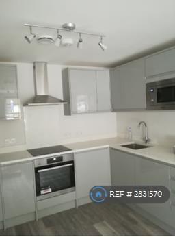 Kitchen With Quartz Top