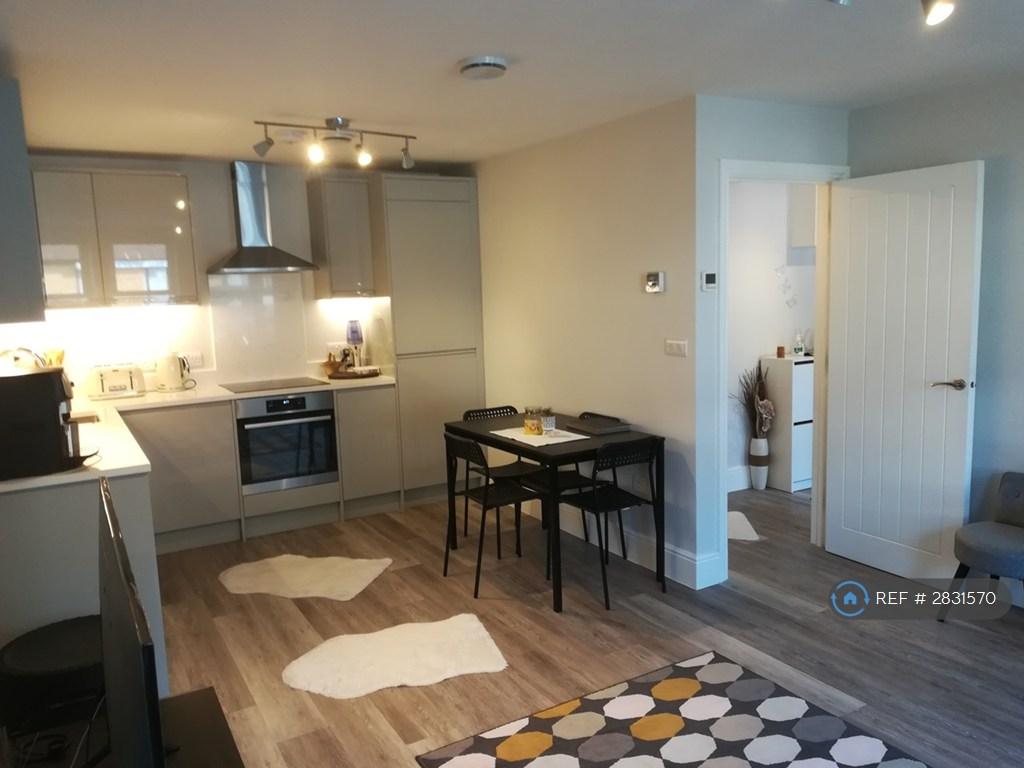 2nd Kitchen View