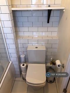 undefined, West Thamesmead, London, SE28